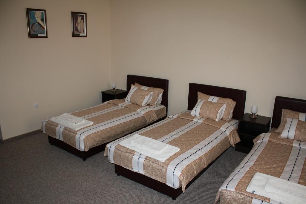 Hotel Feniks Požarevac Zimmer foto
